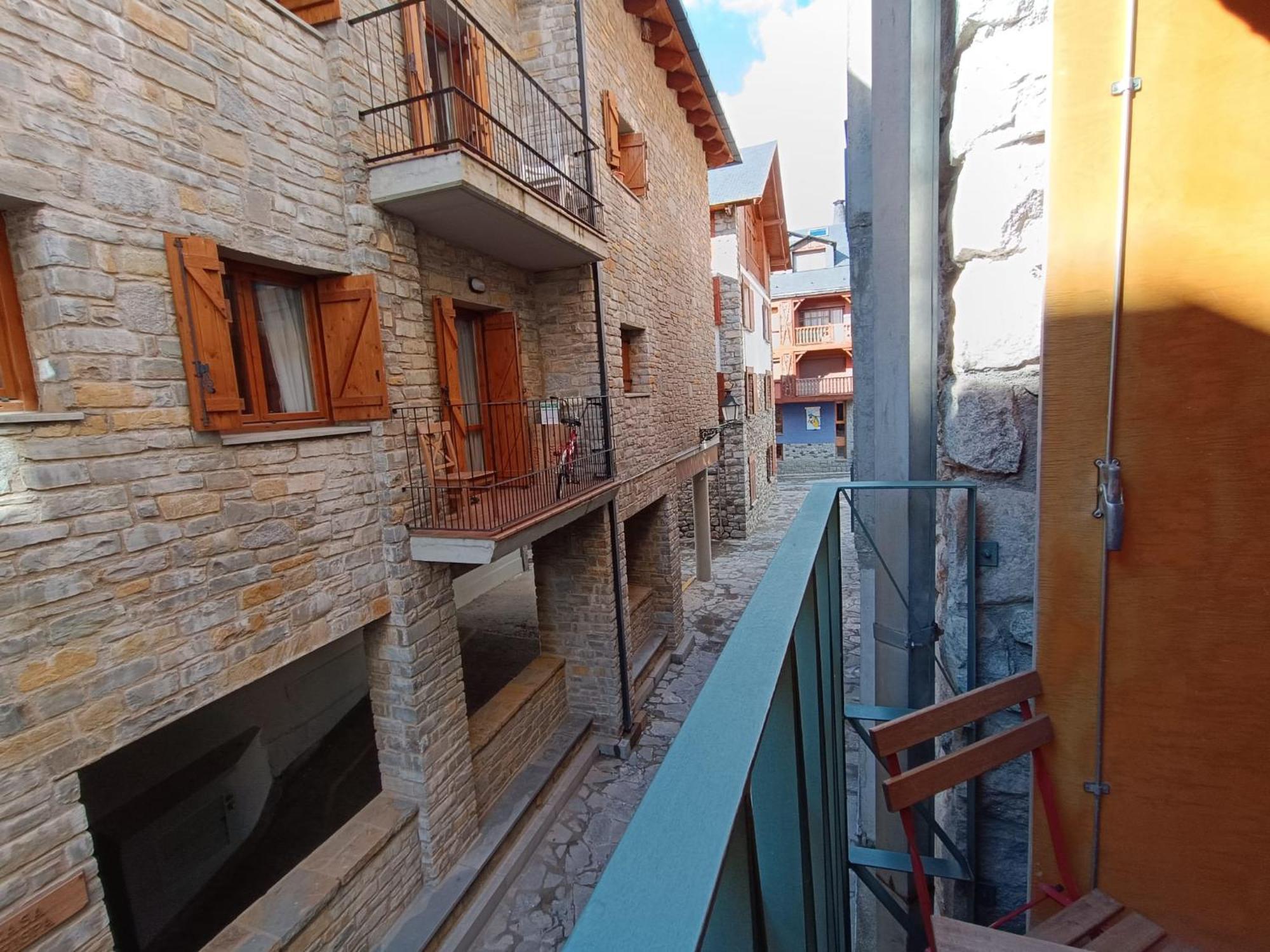 Inmocyma Tu Refugio En Benasque Apartment Exterior photo